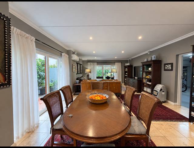 3 BEDROOM TOWNHOUSE FOR SALE IN MIDSTREAM ESTATE